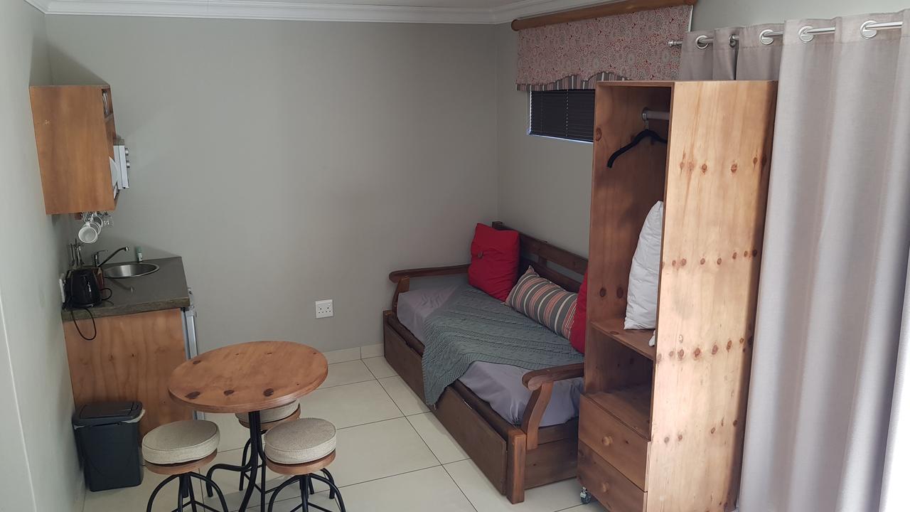 Touching Senses Garden Cottages Bloemfontein Kültér fotó